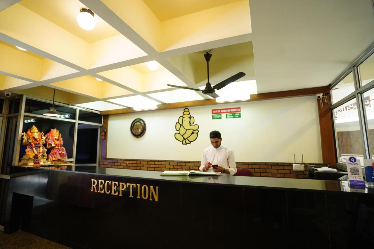 Hotel Gaurab Near Paltan Bazaar Dehradun Ngoại thất bức ảnh