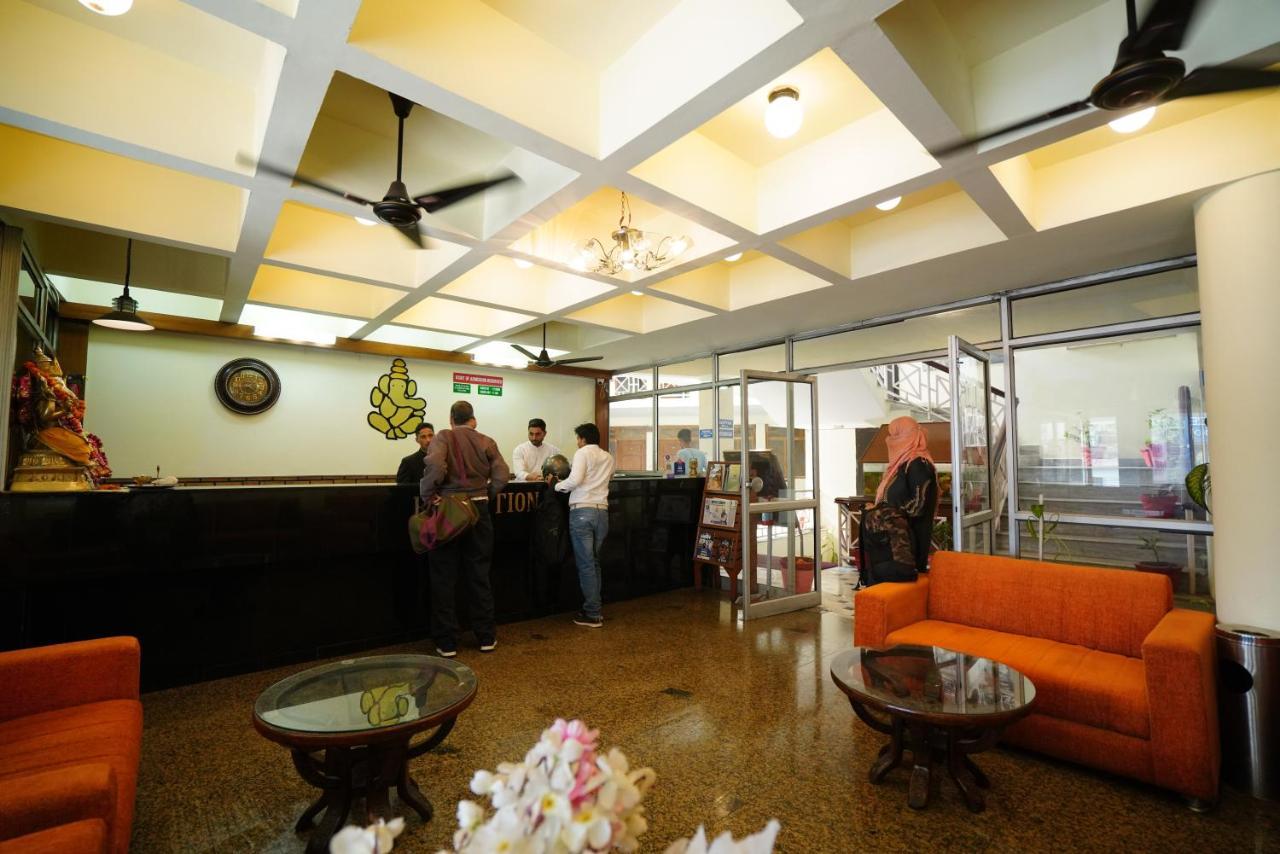 Hotel Gaurab Near Paltan Bazaar Dehradun Ngoại thất bức ảnh