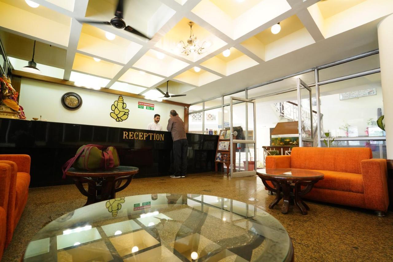 Hotel Gaurab Near Paltan Bazaar Dehradun Ngoại thất bức ảnh