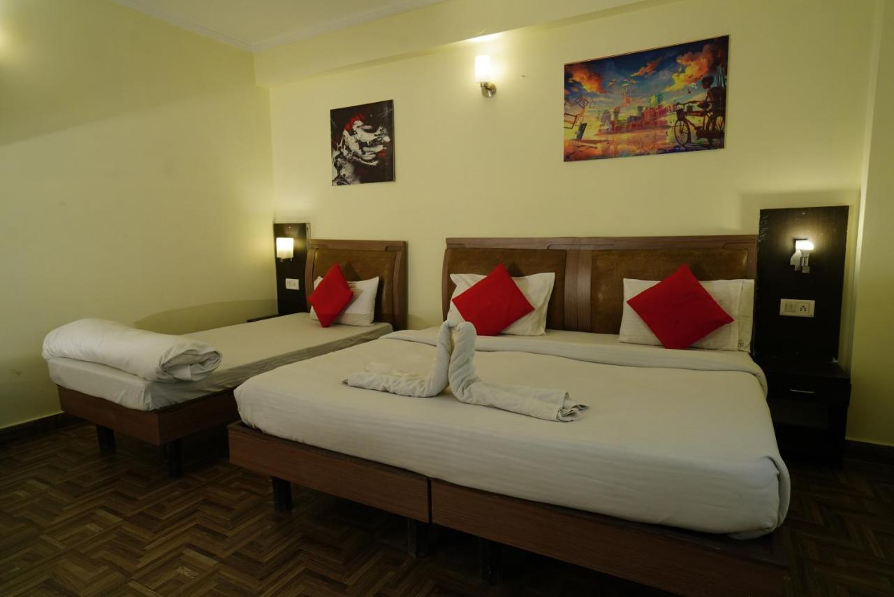 Hotel Gaurab Near Paltan Bazaar Dehradun Ngoại thất bức ảnh